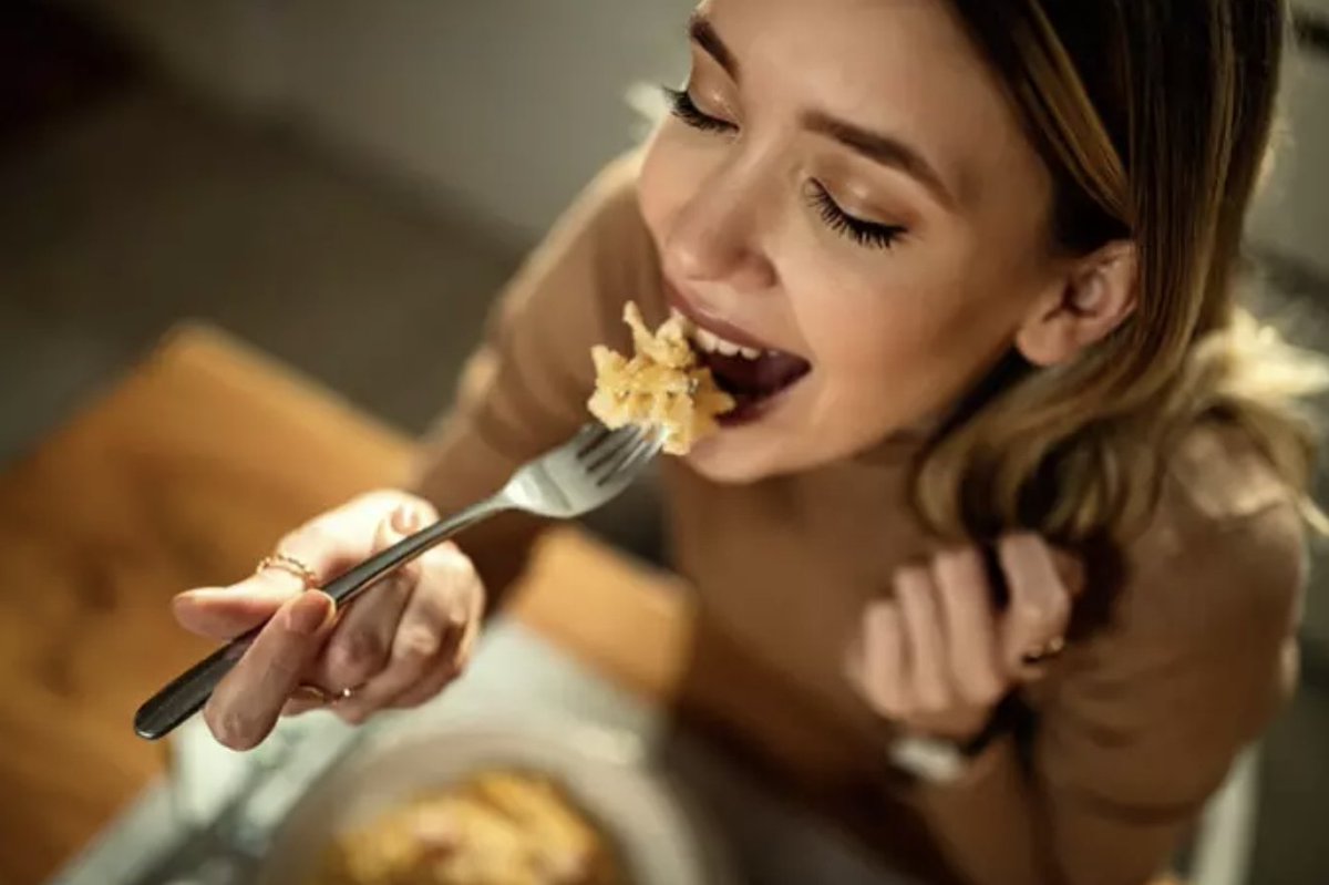 FEMTC's tweet image. El 3% del microbioma intestinal de los adultos lo forman los microbios de los alimentos

+info 👉 i.mtrbio.com/rsnvuagqpj

#mtc #femtci #salud #terapianatural #medicinachina #ventosas #acupuntura #terapiasnaturales #naturopatia #osteopatia