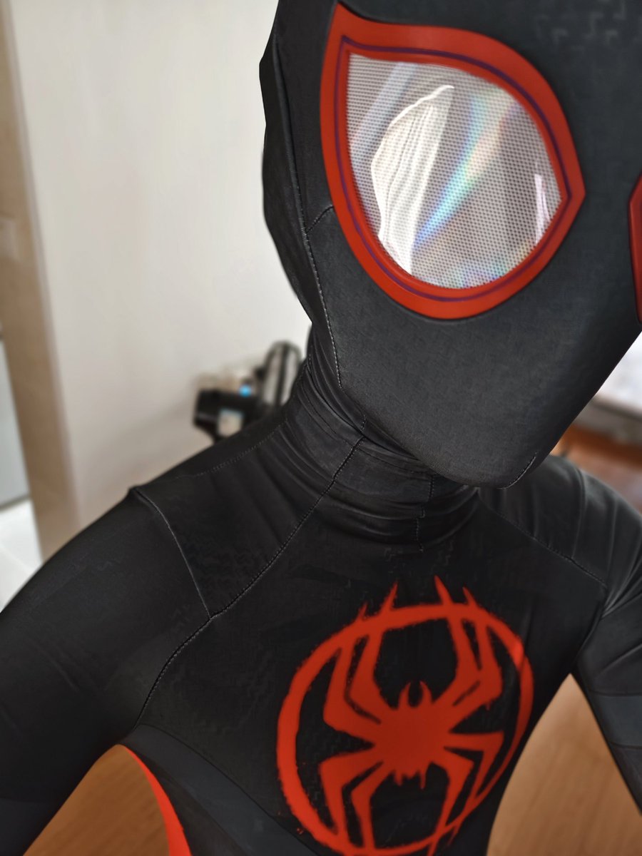 好大一个卤蛋头