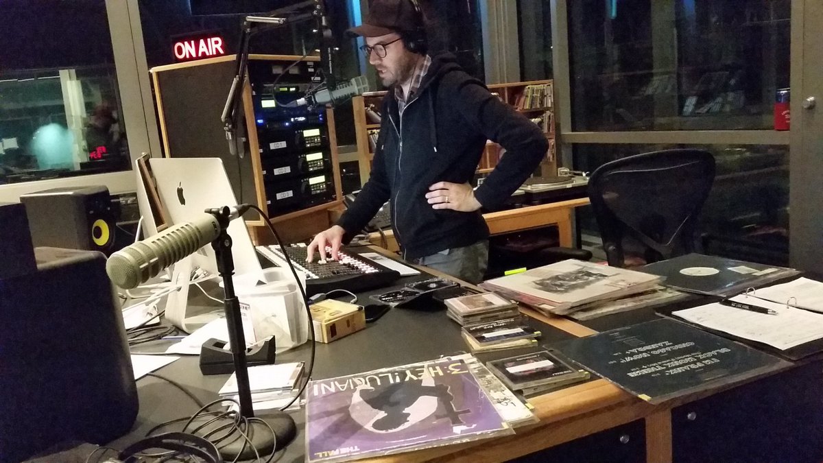 CaseyJensen's tweet image. 🎶💻 On this day in 1994, WXYC became the first radio station to broadcast online! From dial-up tunes to Spotify vibes, streaming’s come a long way. 📻🎉
#ThisDayInTech #StreamingHistory