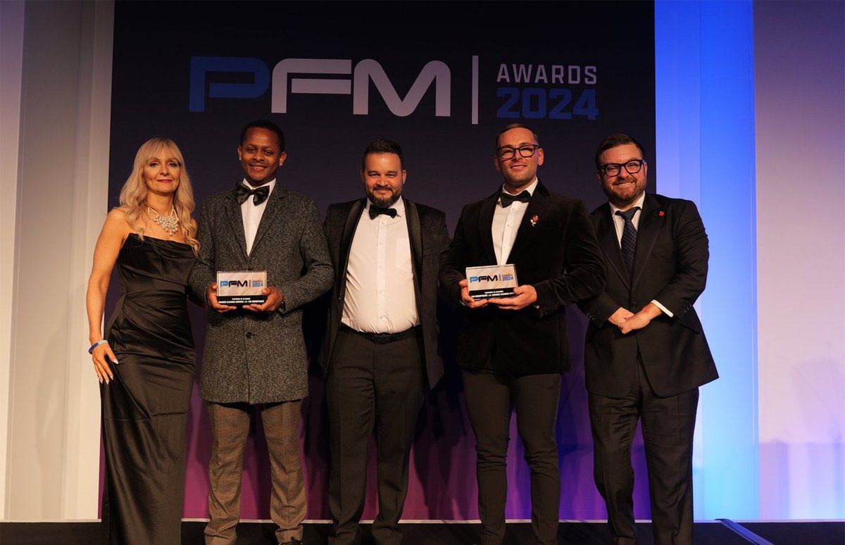 We’re extremely proud to announce that Advance Cleaning Services won the Partners in Cleaning award at the PFM Awards last night, alongside 100 Bishopsgate!🏆

#PFMAwards #PartnersInCleaning #Winners