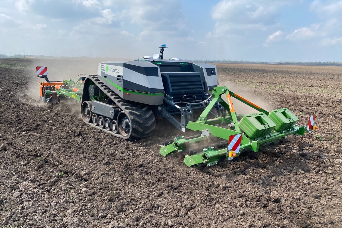 Pleinchamp's tweet photo. Le robot, et les tracteurs de l’année 2025, sont…
➡️https://t.co/ISCu5CaNBV
#AgXeed #CaseIH #Fendt #Steyr #AntonioCarraro https://t.co/lwy4zpFA1j