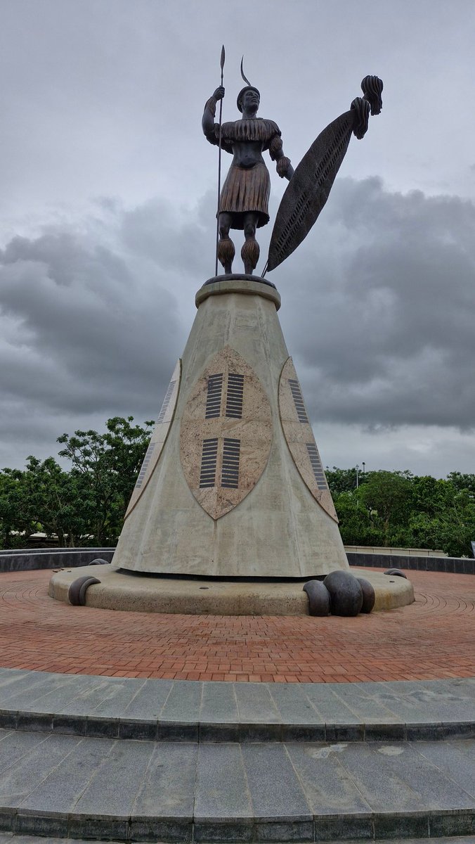 bpuys6's tweet photo. We honour the sacrifices and perseverance of those that came before us; we take up our responsibility as the current generation to ensure a free and prosperous future for and peaceful coexistence of all cultural communities here at the southern tip of Africa. #Ilembe #KingShaka https://t.co/YlFDnFq1gm