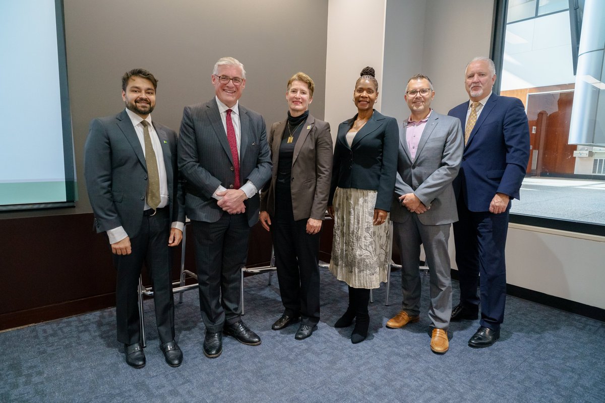 NewarkRBP's tweet photo. #NRBP's  Regional Economic Outlook for 2025 provided essential economic insights and highlighted business opportunities. Thanks to the following leaders for contributing their knowledge: Vikram Rai, @JorgeCSantos, John Valeri, Veronique Oomen, Kevin Dunshee, and Dan Fatton. https://t.co/Dxkh0SzMS1