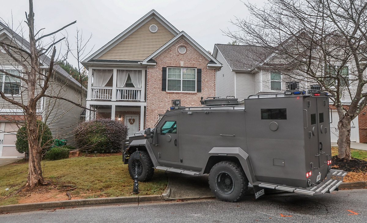 BREAKING: Agents search #DeKalb County home in connection to deadly shooting at #Georgia homecoming afterparty- tinyurl.com/5ahjj65p <a href="/ajc/">Atlanta Journal-Constitution</a>