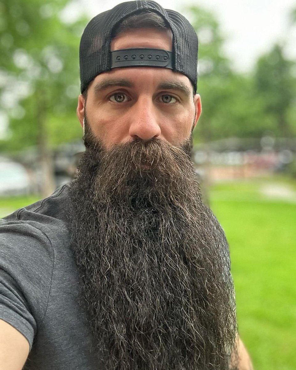 MavenMile's tweet photo. @TheVikingcoin @TheSolSaverX Let’s celebrate the power of bold beards! 💪🧔
Get ready to embrace the challenge, $Vikn fam!
Join us in the excitement of #NoshavingNovember!
#VIKN
.
.
.
@TheVikingcoin https://t.co/Ho3fuosmUM