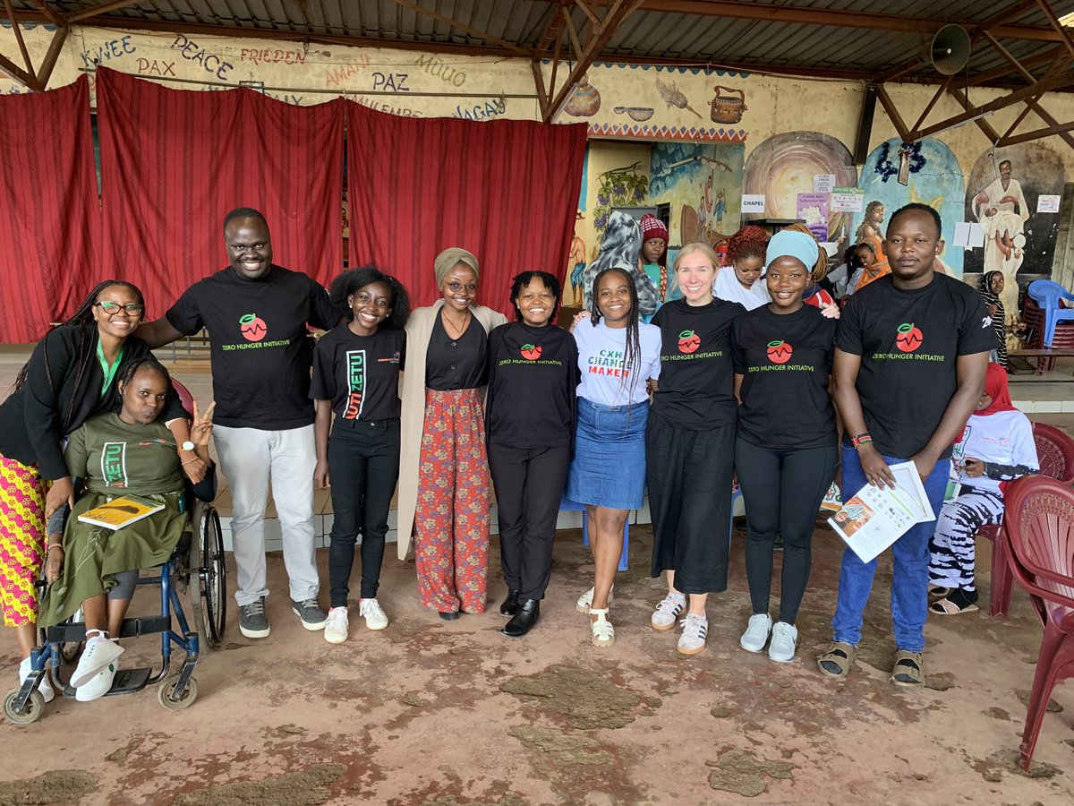 Liz_Kimani's tweet image. Once again I get this amazing opportunity to stand btn these amazing young ladies @RitahAnindo &amp;amp; @KombeMartha &amp;amp; Jackie of @SautiZetu254, alongside Sarah Paine of @wellcometrust! So great to be part of their #Plot10 Championship Initiative. @aphrc is working with @SautiZetu254