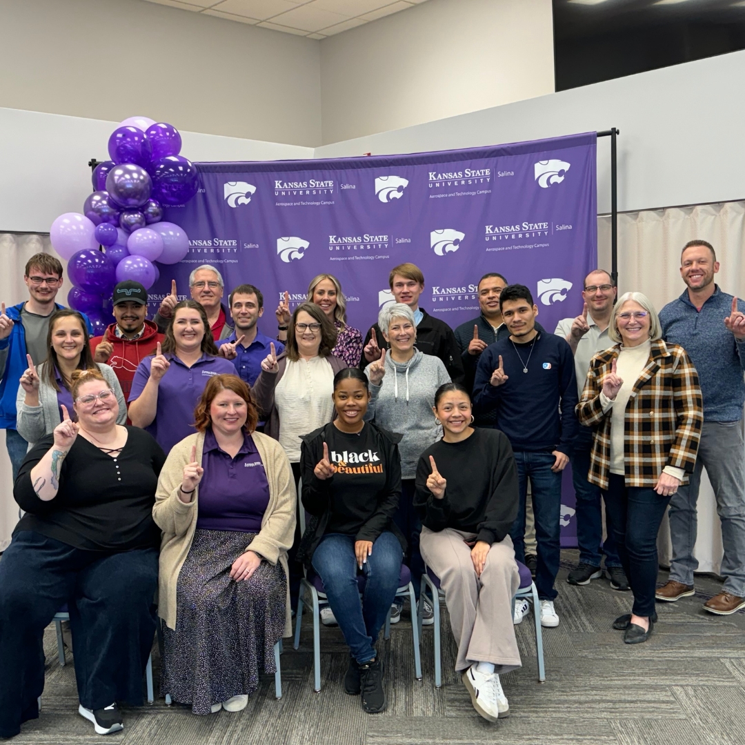 KSU_Salina's tweet photo. We are proud to celebrate our first-gen community!
Our campus's TRiO staff hosted the First-Generation Luncheon to celebrate #KStateSalina students, faculty and staff who are first-gen.
#ExperienceMatters | #ProudToBeFirst https://t.co/ttVdd8rPPB
