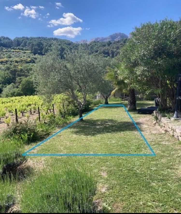 MHaest's tweet image. Op 28 oktober begonnen met de aanleg van ons nieuwe zwembad. Vandaag is het beton gestort! Wat een verschil! Op naar de volgende fase
#zwembad
#winterproject