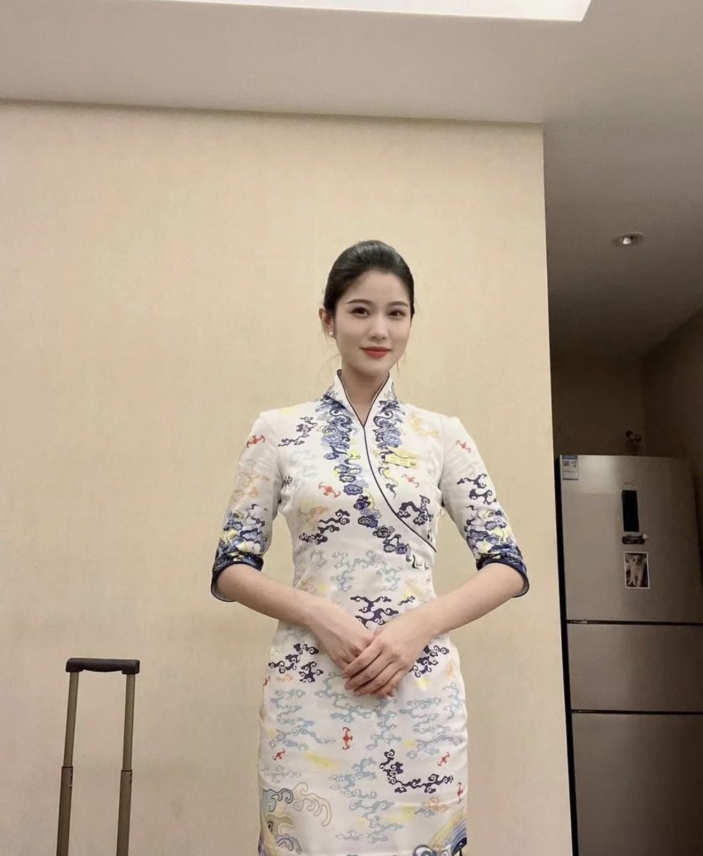 没钱才上班，可为什么上班了还是没钱？

杭州v:mmyangei https://t.co/LoQ9ONtqxP