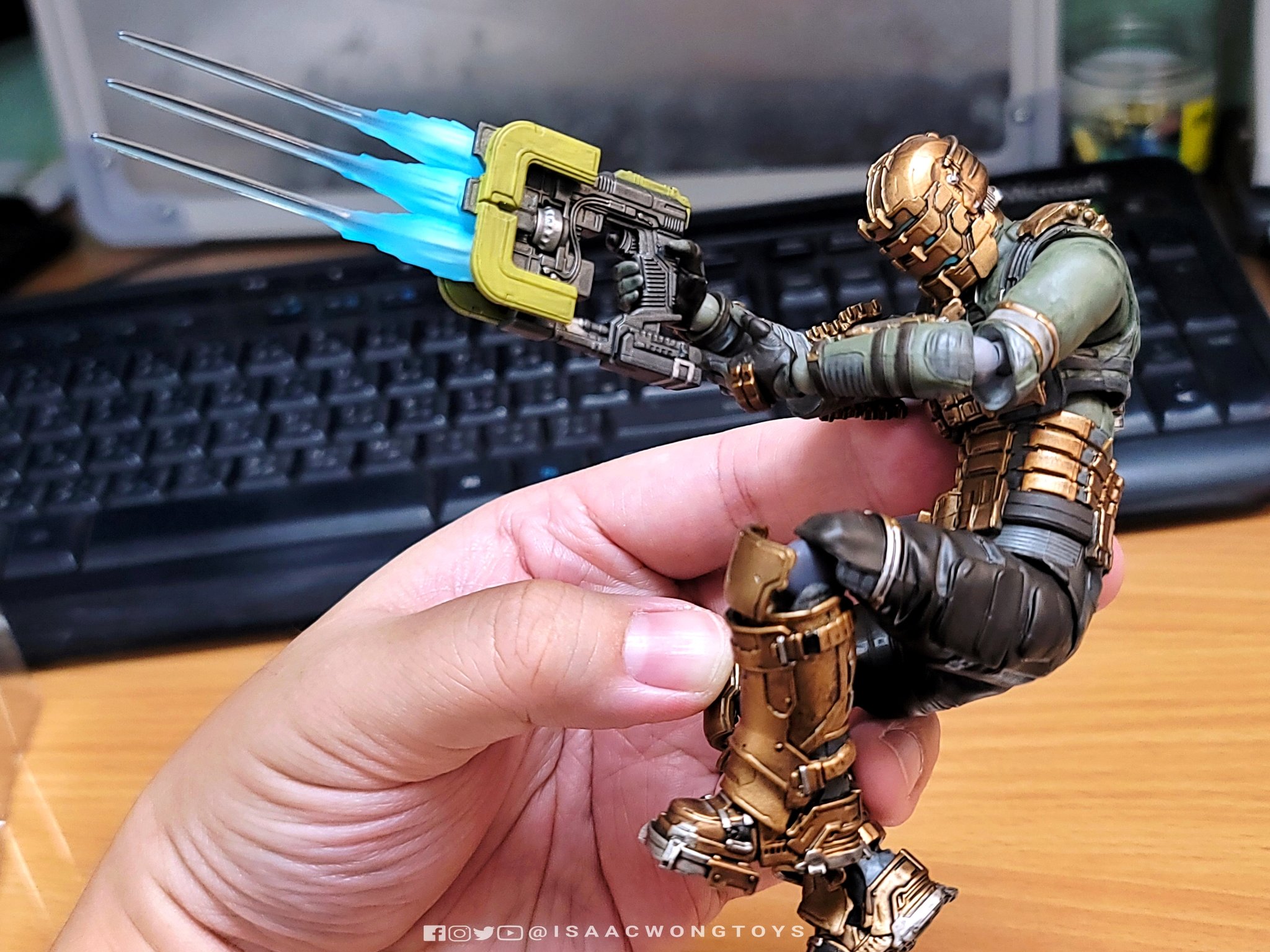 figma デッドスペース アイザック Amazon | figma Dead Space アイザック クラーク ノンスケール