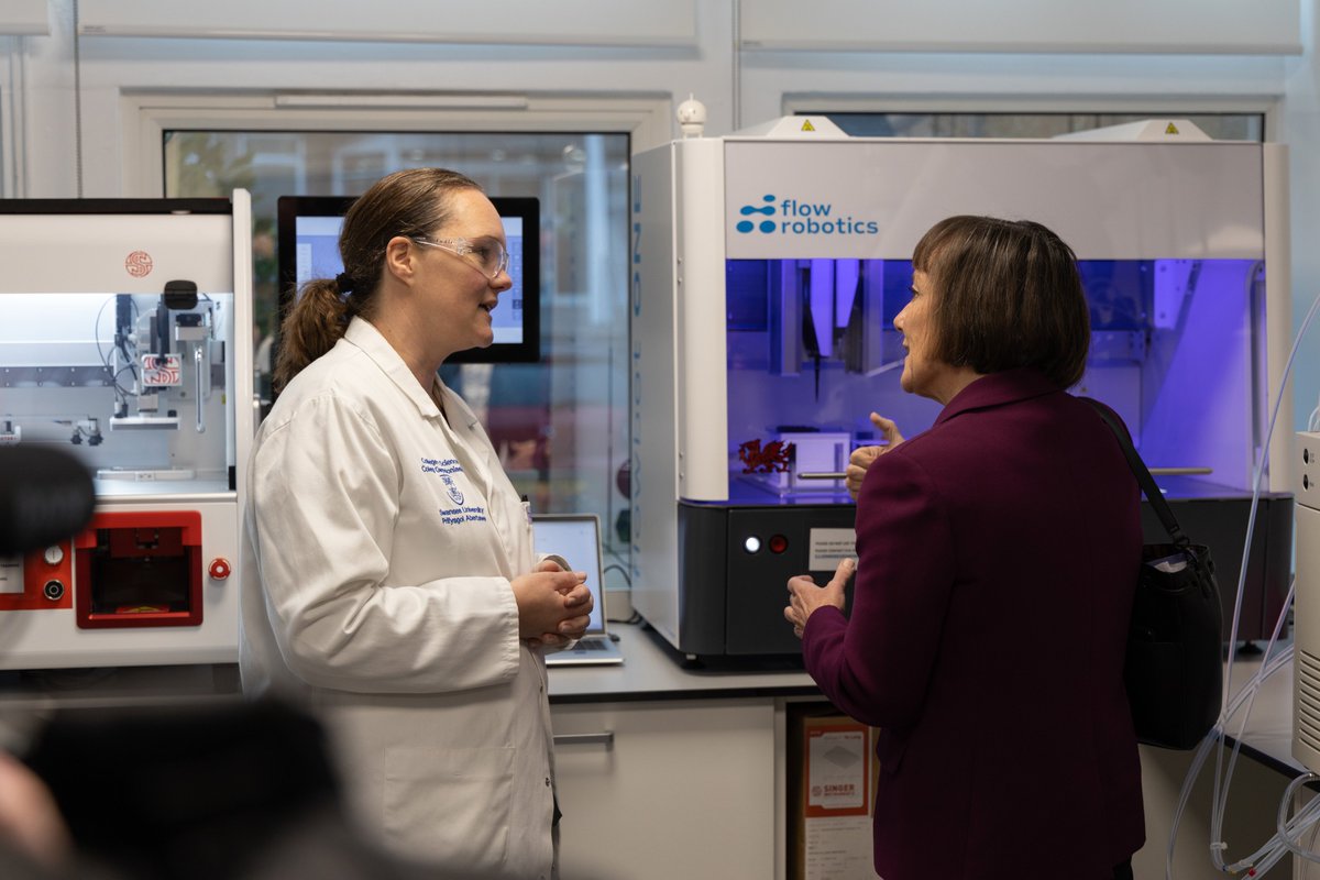 Swansea University (@swanseauni) on Twitter photo 🌱 We were delighted to welcome Welsh Secretary <a href="/JoStevensLabour/">Jo Stevens</a> to officially open our new NP BioHUB innovation centre.
With £4.5m in funding from the UK Government through <a href="/UKRI_News/">UK Research and Innovation</a>, this center will drive economic growth in green industries.
➡️ bit.ly/NPBioHUB 🌱 We were delighted to welcome Welsh Secretary <a href="/JoStevensLabour/">Jo Stevens</a> to officially open our new NP BioHUB innovation centre.
With £4.5m in funding from the UK Government through <a href="/UKRI_News/">UK Research and Innovation</a>, this center will drive economic growth in green industries.
➡️ bit.ly/NPBioHUB