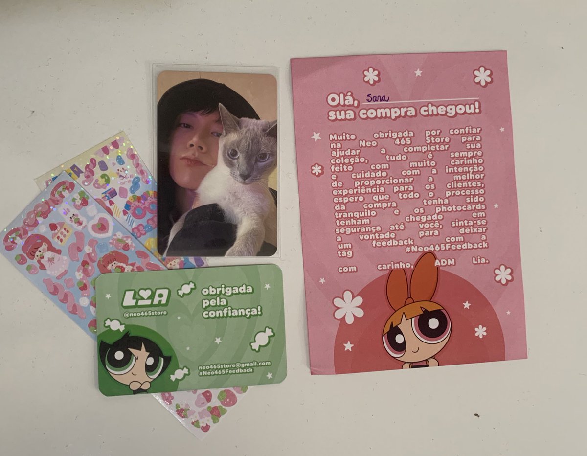 tonsogi's tweet photo. feedback positivo pra @Neo465Store !! foi minha primeira compra com a loja e eu gostei muito da experiência da ceg, foi muito organizada e as adms foram muito transparentes e educadas durante todo o processo. 
finalmente tenho meu ten gatinho em casa 🥲🤍 obrigada mais uma vez https://t.co/R8ZsI38phW