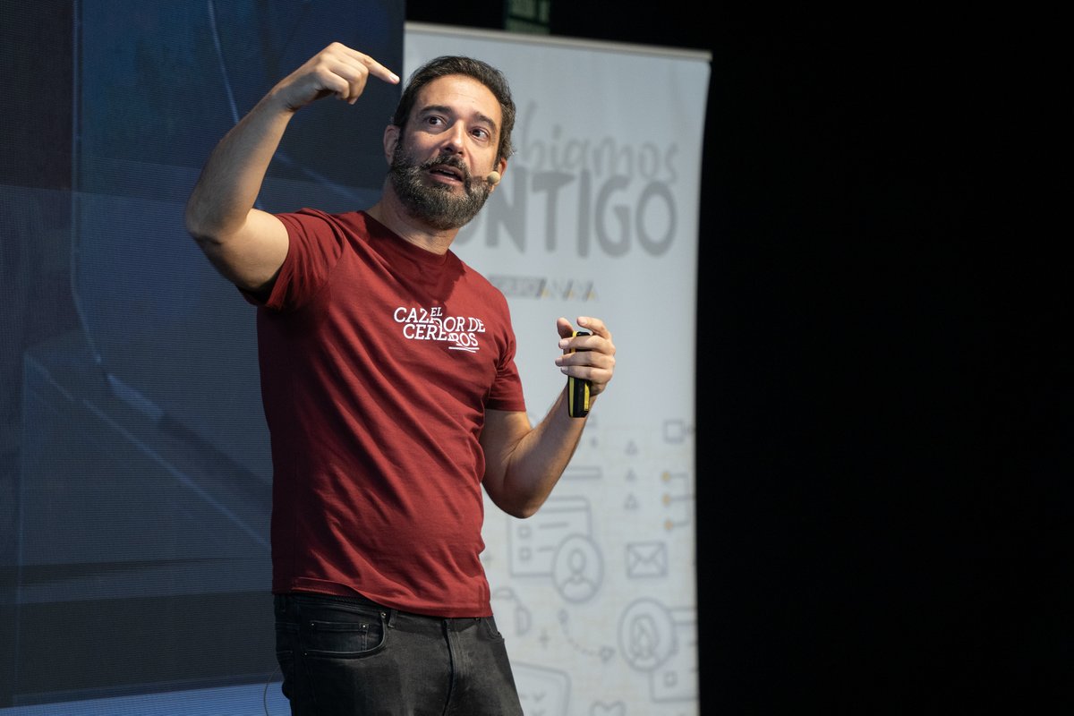 Grupo Anaya ha organizado en La Nave una serie de charlas por la Semana de la Ciencia y la Innovación con:
📺 El divulgador científico <a href="/Perestupinya/">Pere Estupinyà</a>.  
📽️El realizador de documentales de naturaleza <a href="/pedroalvera/">Pedro Alvera</a>.
📊 El analista y científico de datos Abel Rodríguez.
🧪 El grupo de