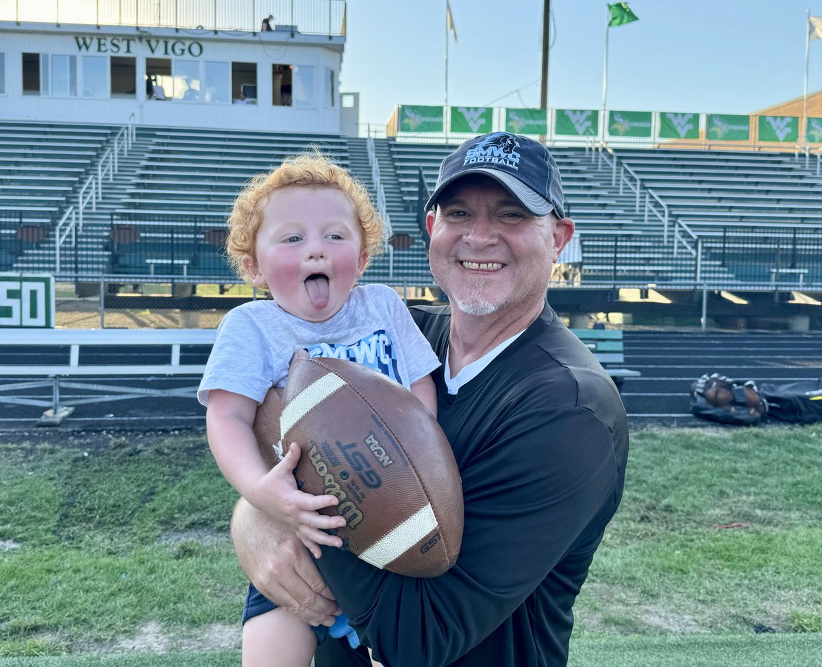 Happy Birthday to our Head Coach, Blaine Powell! 🎉

Thank you for your dedication, leadership, and passion for Pomeroy football. We’ve got your back, Coach!

#SaddleUp
#ComeToTheWoods