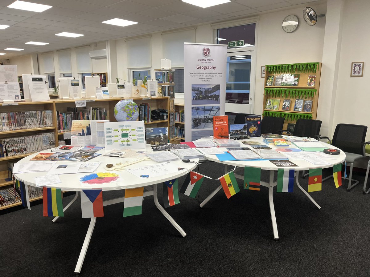 QueensSch_Geog's tweet image. Ready to welcome next year’s geographers to Sixth Form Open Evening 💚 🌳 🌎 Come and see us in the library and find out where Geography could take you … the opportunities are endless! 

#daretobegreat #geography #thefutureisyours