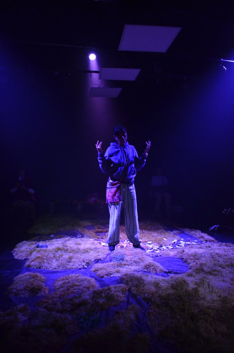 🔥Fuego en la voz

De Camila Villegas
Dirección Isa Almanza
Producción general Denise Anzures
📍Centro Cultural el Hormiguero
🗓️Del 25 de oct al 29 de nov
🕜Miércoles y viernes 20 hrs
Domingo 18 hrs