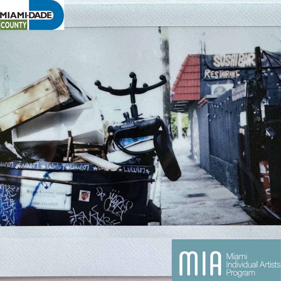 Thank you! Estoy feliz en Spanglish porque obtuve un Grant for artist support from the Miami-Dade County Department of Cultural Affairs through its Miami-Dade Individual Artists (MIA) Grant Program, with the support of the Miami-Dade County Mayor, the Board of County
