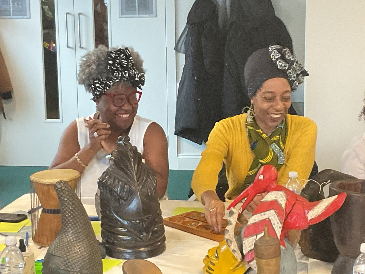 methodsMcr's tweet photo. So humbling and inspiring to hear the stories, memories and associations people have with the @McrMuseum African objects as part our collaboration with the fantastic @NjabuloChipangu as part of @BeingHumanFest

Watch this space for next steps, write up, film &amp; digital exhibition. https://t.co/lROb9a5djA