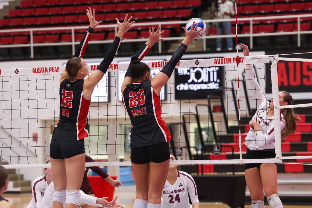 GovsVB's tweet photo. ASUN play continues as the Govs travel to North Alabama and Central Arkansas!🎩🏐
📰 | https://t.co/wLzDdf19Md
📊 | https://t.co/9Mma6u3In1 (UNA)
📊 | https://t.co/x8JhQzDsI1 (UCA)
📺 | https://t.co/fRo9XWW0FY
#APVB | #LetsGoPeay https://t.co/3UPdBBcL0q