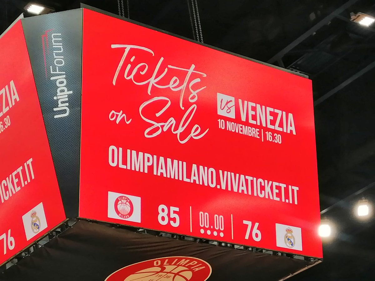 supportersmagaz's tweet photo. Nella "Chacho Night", ottima vittoria dell'@OlimpiaMI1936. Dimitrjievic 22 punti ma mvp Leday con 17 punti. ph: @mattinsam per SM @RMBaloncesto #insieme #EveryGameMatters #HalaMadrid @EuroLeague https://t.co/ATIrNSqJb4