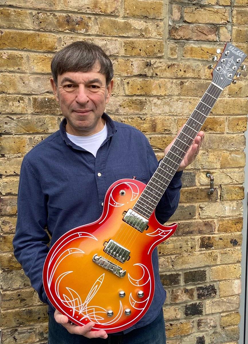 Congratulations to David Woolfson winner of the Joe Doe Guitars ‘Hot Rod’ at The London International Guitar Show.