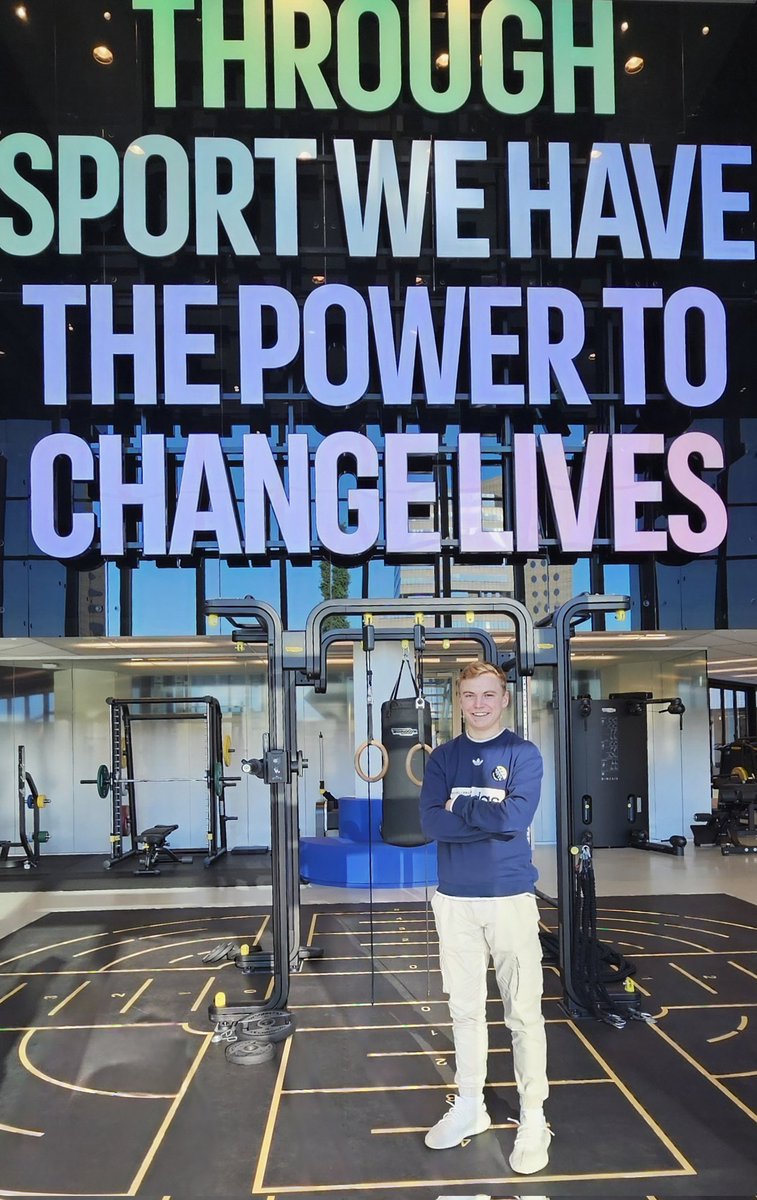 Done deal! 🤝
Contractverlenging Adidas ✍️ Ajax O19 speler Tijn Peters. 
#AdidasAthlete #MeforyoSportsmanagement