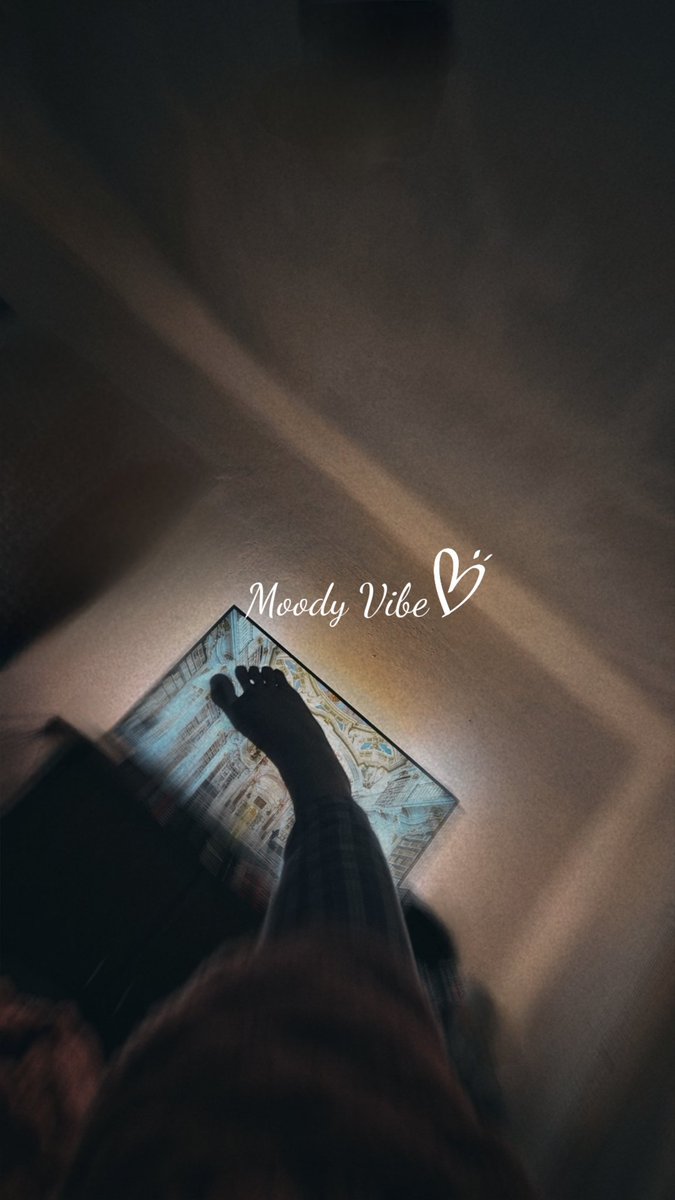 Kiss my feet, piggy 🐷💸💋

Findom paypig finsub walletslave humanatm feet