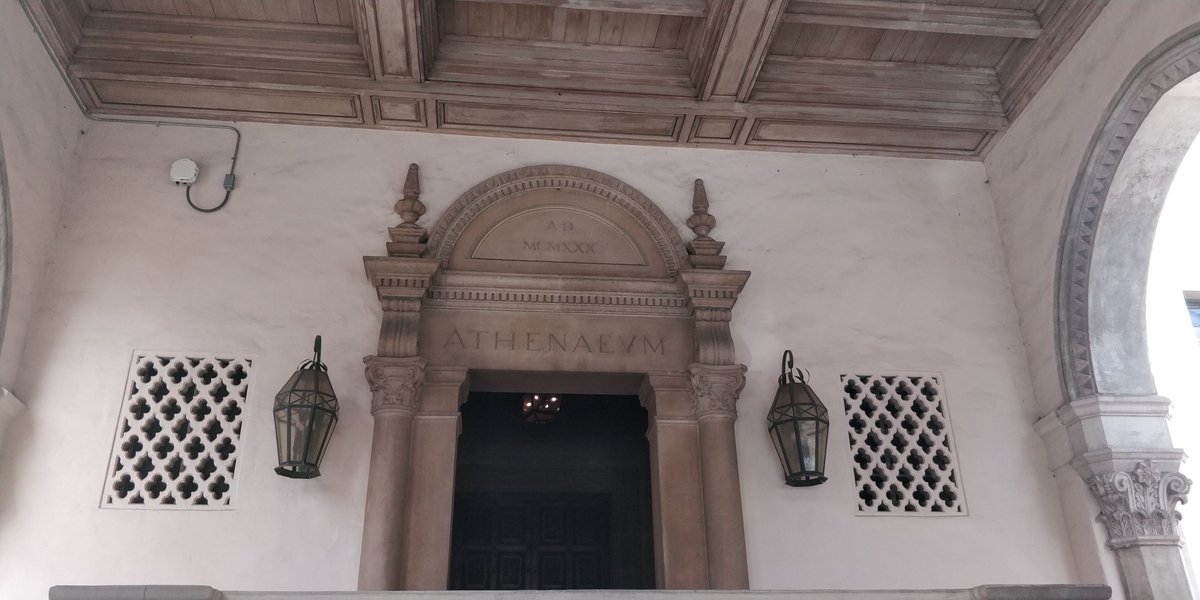 Had a great time learning exciting ideas related to our work in cancer evolution by experts across disciplines. Many thanks <a href="/Kulkarni1P/">Dr. Prakash Kulkarni</a> <a href="/DrRaviSalgia/">Dr. Ravi Salgia</a> for this thought-provoking symposium! The cherry on top of the cake was meeting up lab alumni <a href="/divyoj/">Divyoj Singh</a> <a href="/shuba_raghu/">shuba raghu</a> <a href="/kishorehari139/">Kishore Hari</a>