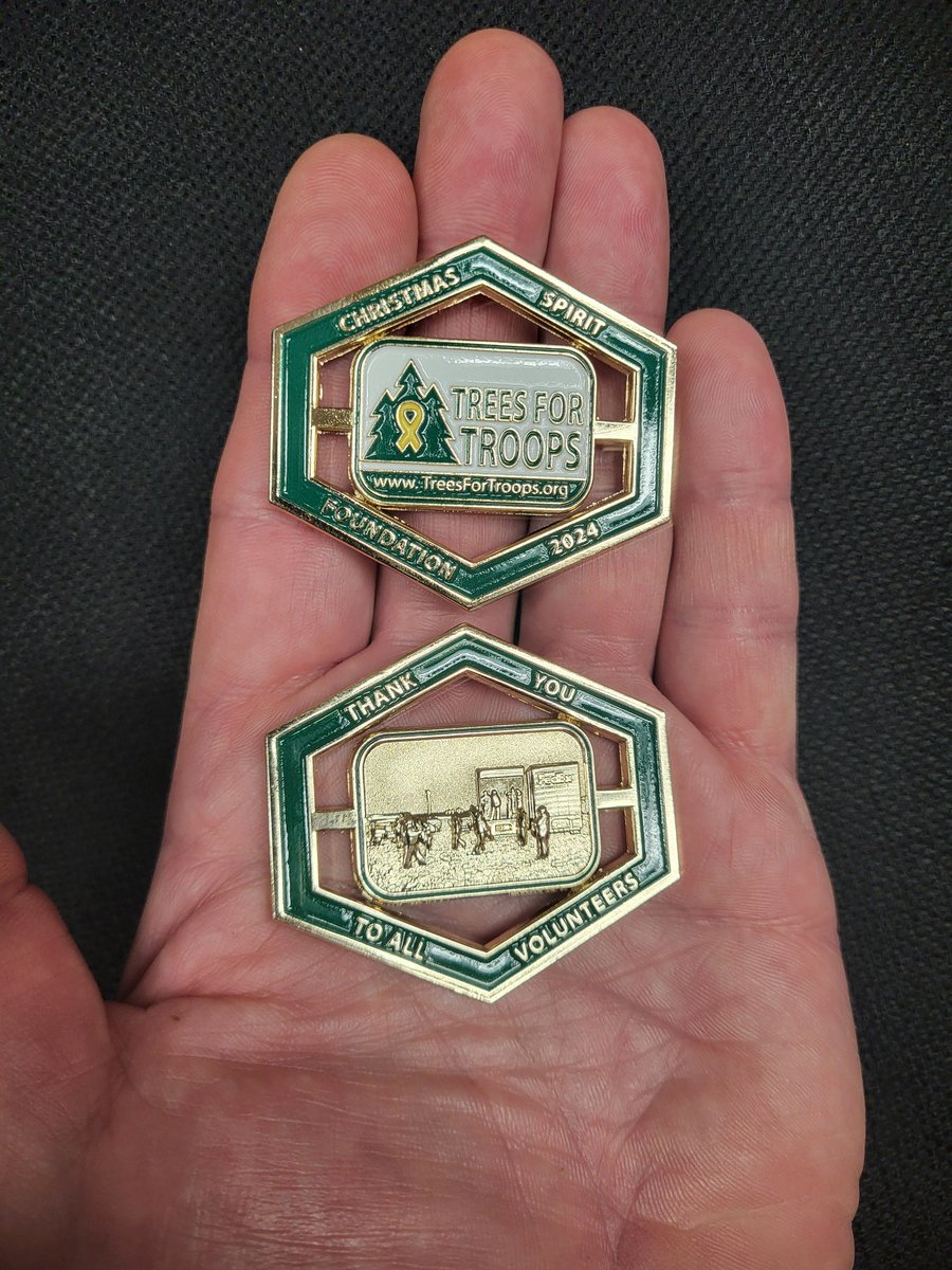 Trees4Troops's tweet image. 🌟 Sneak peek: Our 2024 Trees for Troops challenge coins are in! Made by an all-veteran-owned company, these coins thank volunteers for spreading holiday cheer. 🌲💪

#TreesForTroops #ChallengeCoins #VeteranMade #ThankYouVolunteers