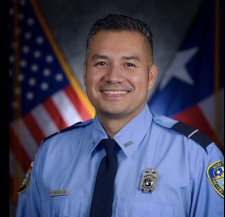 FALLEN HERO: Marcelo Garcia made the ultimate sacrifice. He served our community as a firefighter for 10 years. My thoughts are with his loved ones and the <a href="/HoustonFire/">Houston Fire Dept</a> family. 🙏🏼 <a href="/KPRC2/">KPRC 2 Houston</a>