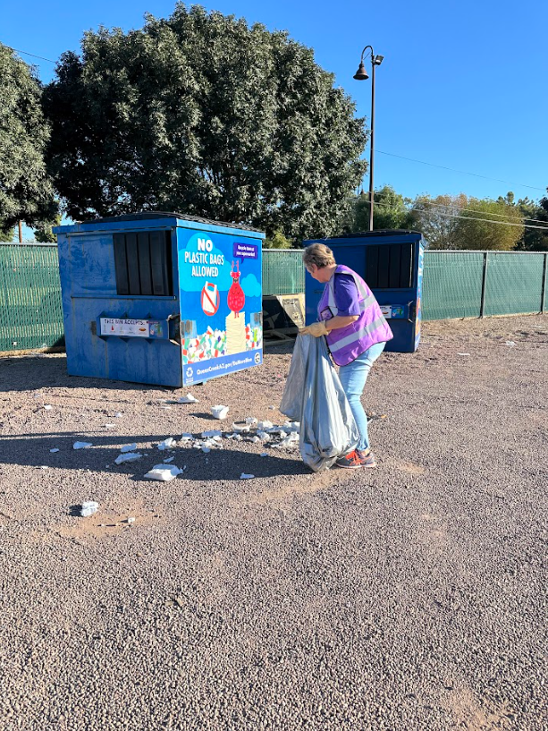 #HigleyHelps | Higley Virtual Academy volunteered at the Town of Queen Creek Recycling Center, as a part of their Recycling Center Cleanup Program. Students &amp; staff partook in cleaning duties such as picking up litter, raking gravel and leaves, and wiping recycling bins.👏