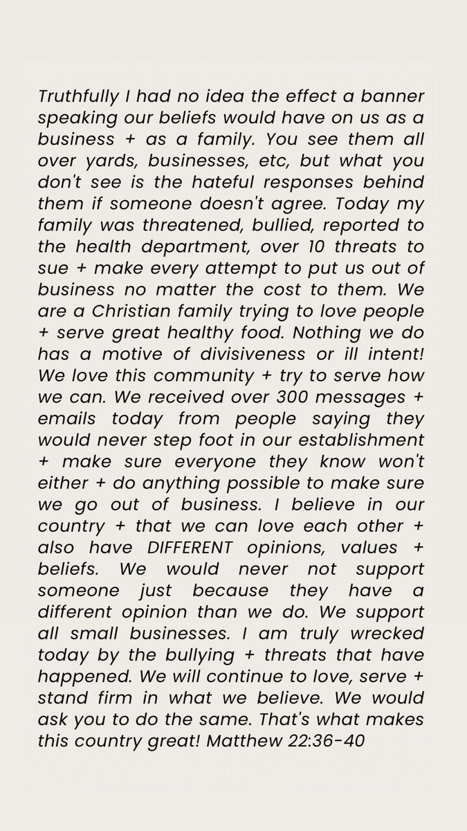 nextnews's tweet image. 🚨ALERT! A family-owned café, Moveable Feast + Company, at 112 N. Hale St. in Wheaton, IL, is under ruthless attack by radical leftists for daring to express their beliefs! 

Their banners say, "Jesus is my Savior, Trump is my President" and @RobertKennedyJr's own slogan, “Make…