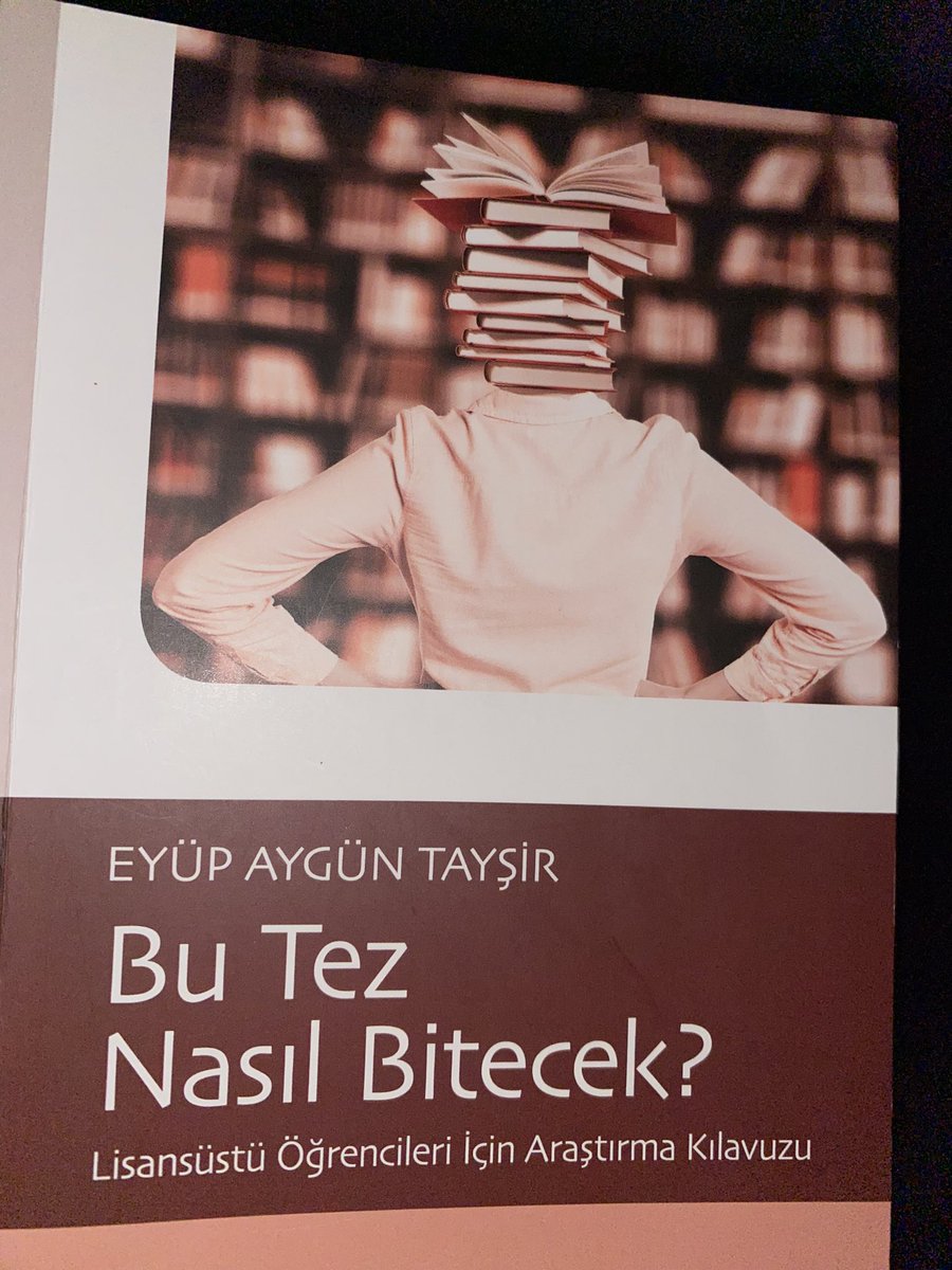 "Bu tez nasıl bitecek?" kitabını okumanın sonlarına geldim, hala bir çözüm yok ama belki de süreç zaten bir cevaptır. 😅 Bu noktada olan ya da bitirenler, nasıl başardınız? Sanırım biraz motivasyona ihtiyacım var ⭐️