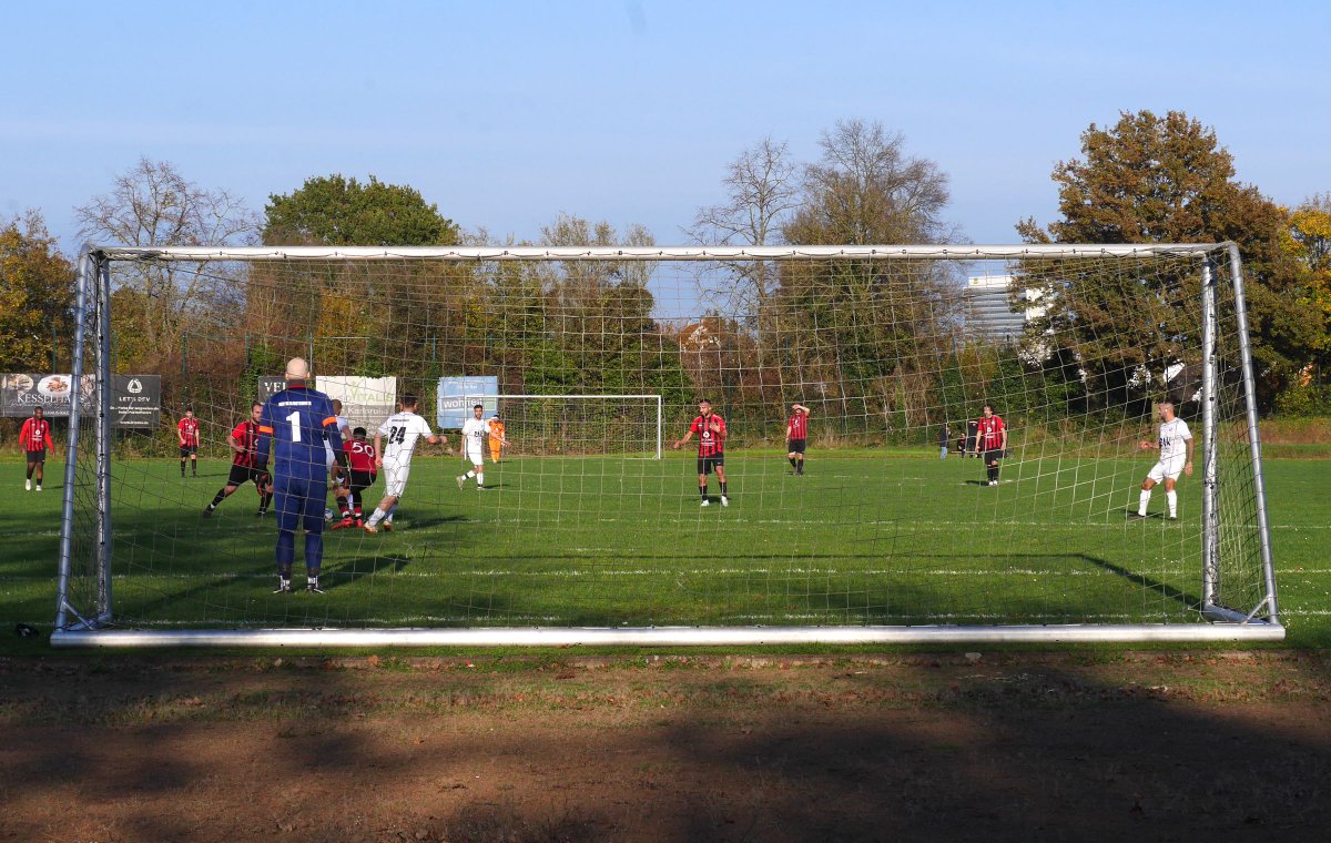 ballreiter's tweet image. Umkämpftes Match beim "Altmeister"!

⚽️ Match 23 24/25: Karlsruher FV vs ASV Wolfartsweier 1:1
🏟 Sportplatz FV Grünwinkel, Karlsruhe
🔗 ballreiter.futbol/24-25/kreiskla…
🏷 #kfv #kreisklasse #karlsruhe #sportplatzzeit #ballreiterAtTheGames