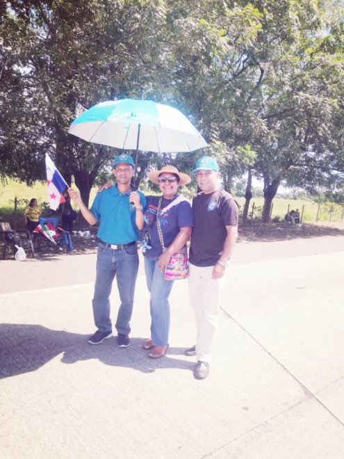 Hoy hace 1 año exactamente ocurrió uno de los hechos más dolorosos de nuestra historia reciente. 

Una basura humana y ex zonian asesina a los docentes Abdiel Díaz Chavel e Iván Rodrigo Mendoza que estaban ejerciendo su derecho a manifestarse contra el contrato minero.