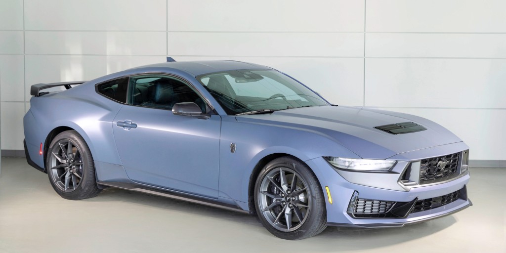 PPG's tweet image. Since writing her college thesis, Terry Warta has been at the forefront of developing high-tech paint film for automotive applications as technical manager at our PPG Advanced Surface Technologies joint venture with entrotech, Inc. 

bit.ly/TerryWarta

#ProtectandBeautify