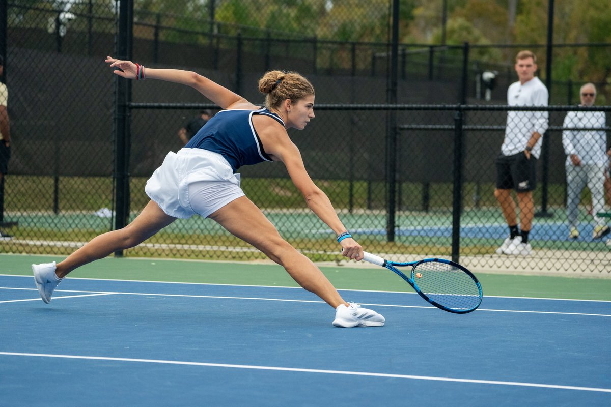 MOVING ON

Divna wins her round of 32 and round of 16 matches to advance to the women's singles quarterfinals tomorrow!

#GoOwls👐