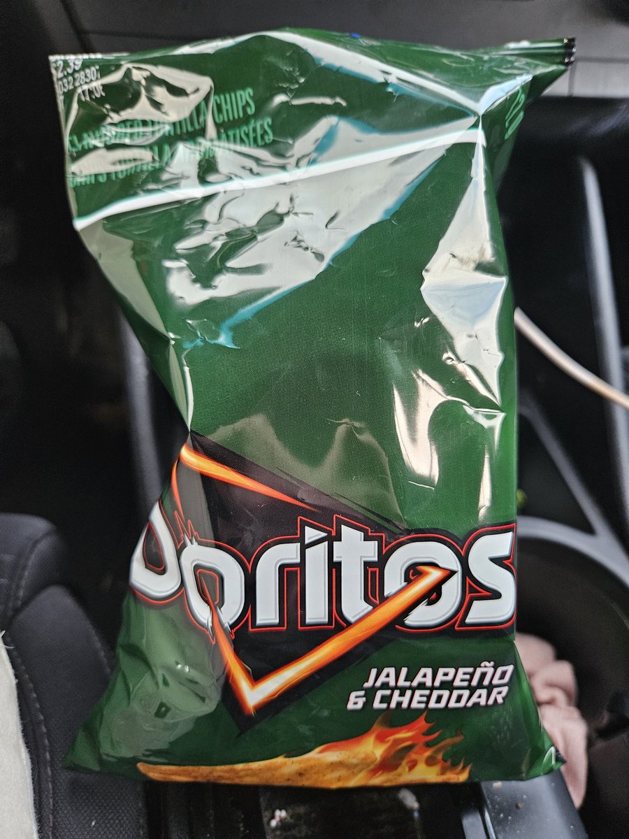 ChristoCrunchh's tweet photo. Hey @DoritosCanada, the bid starts at $1 million. https://t.co/LrbVk6h9Jh