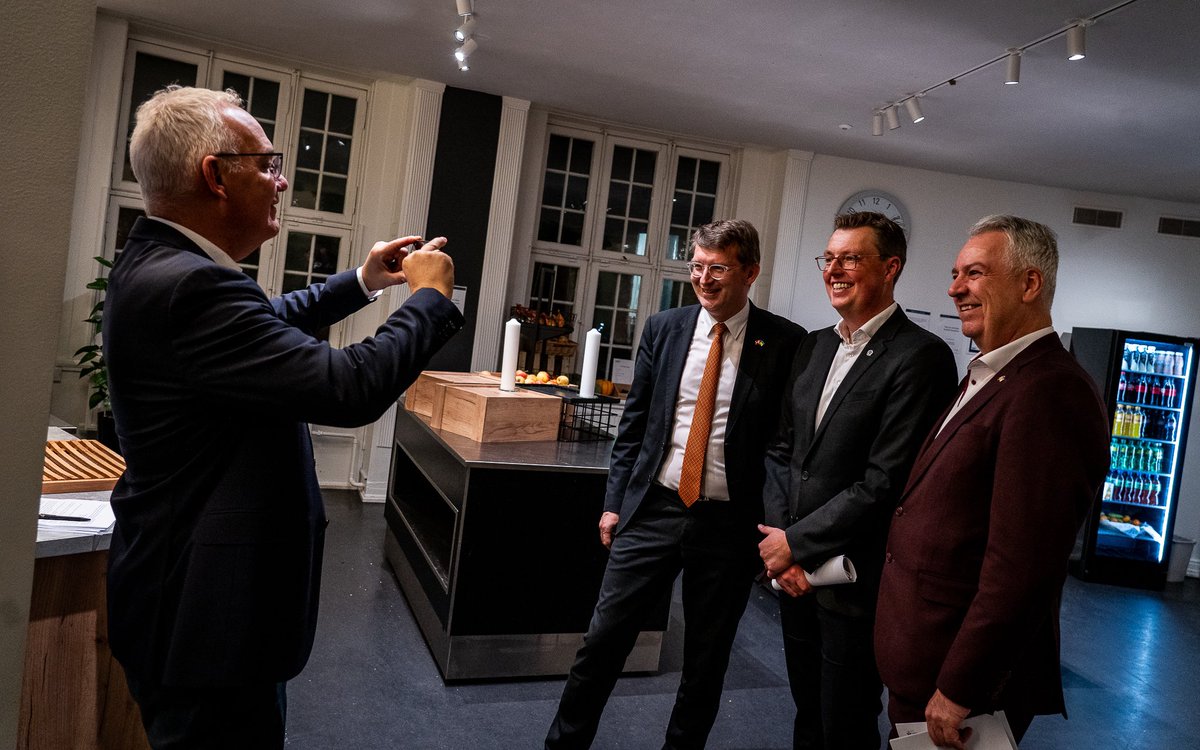 Ny aftale styrker vilkårene for veteraner og deres pårørende. “Vi skylder løbende at udvikle og styrke indsatsen for vores veteraner og deres pårørende, så de anerkendes og får den bedst mulige støtte, når de vender hjem fra krig eller konflikt”, siger <a href="/troelslundp/">Troels Lund Poulsen</a> 🇩🇰