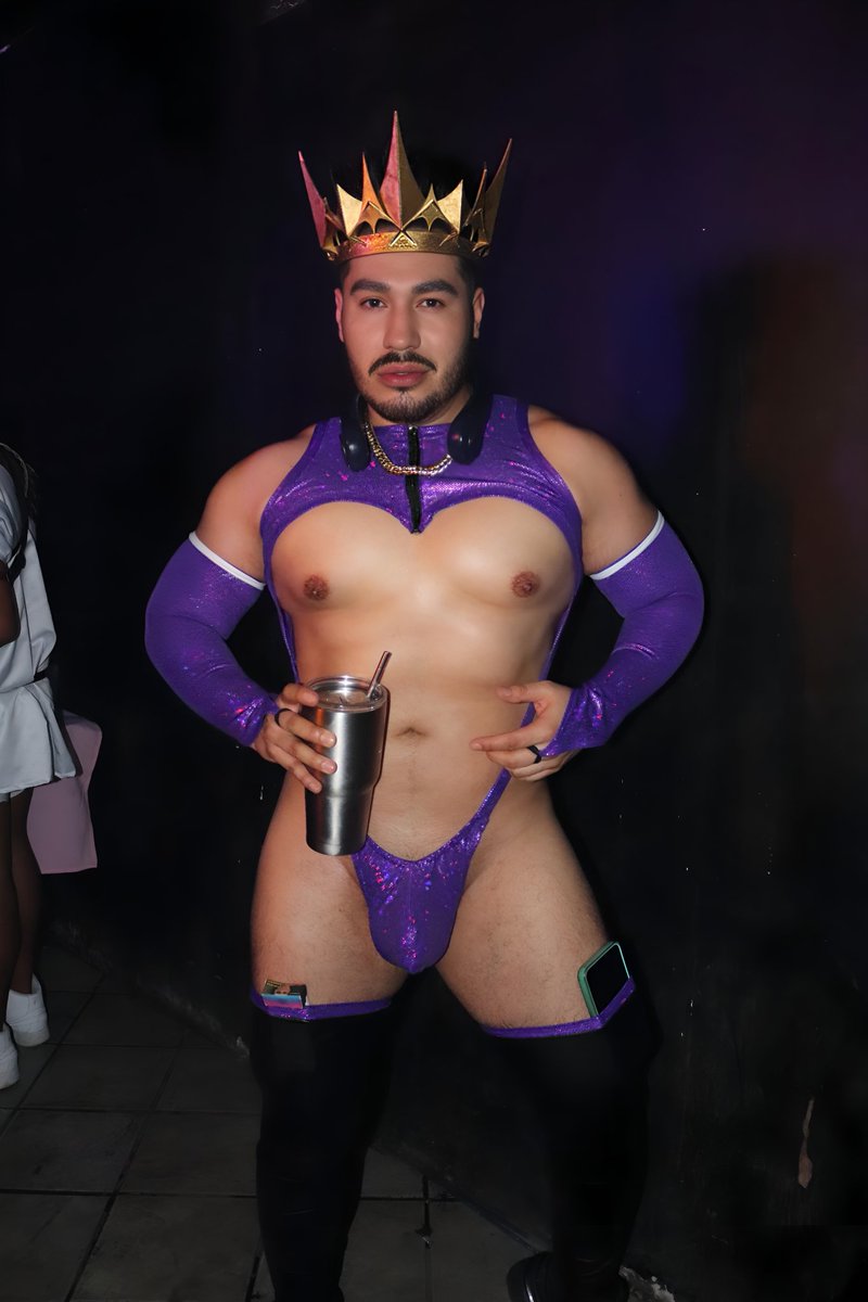 Who's the fairest of them all? 👑🪞