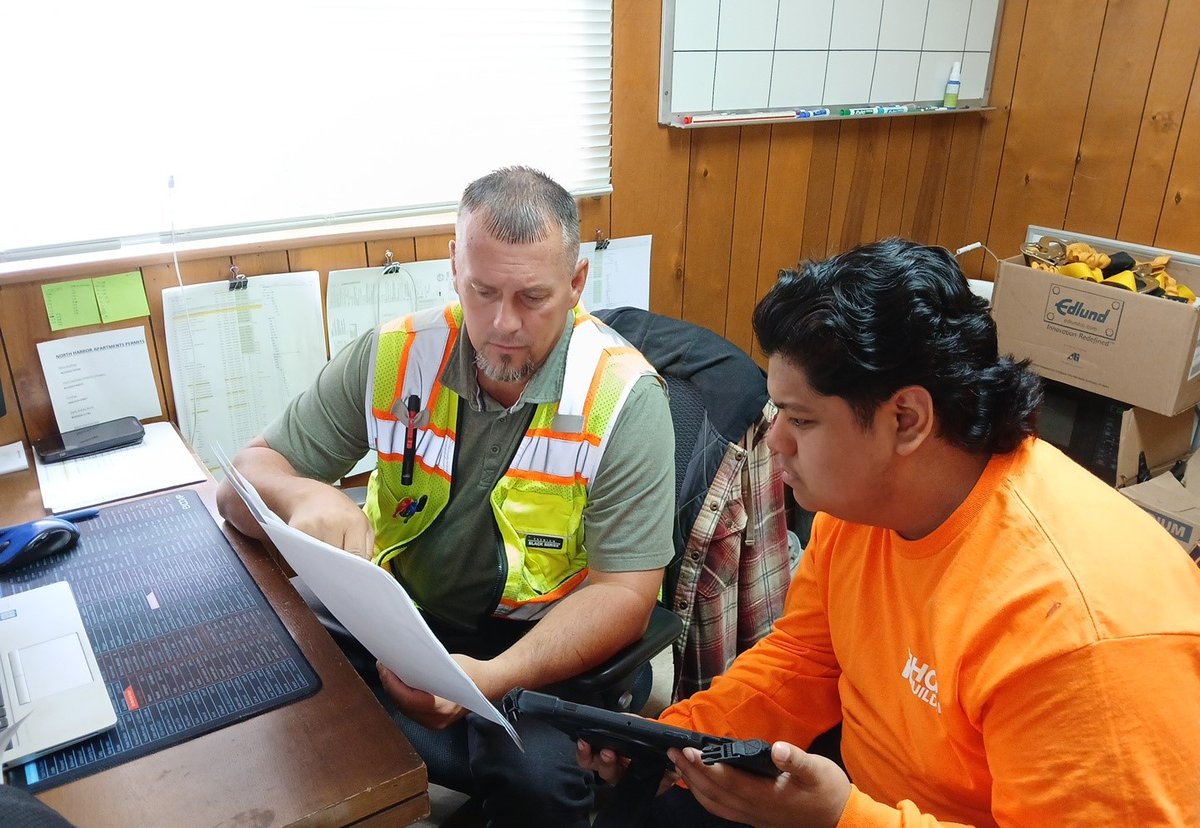 LincHousing's tweet image. After four weeks onsite, YouthBuild participants wrapped up their work on Azure in Anaheim. When complete, this Project Homekey development will provide 87 homes and wraparound services to people who had previously experienced homelessness.

#AffordableHousing
#ProjectHomekey