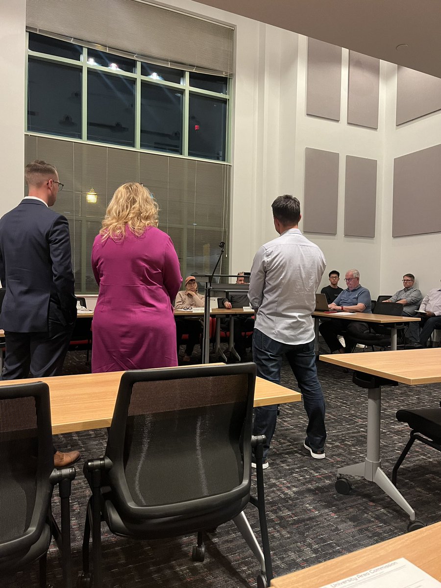 ryansimonem's tweet photo. Monday, I got the opportunity with other classmates to go to a University Area Commission meeting. Now, it’s time to edit my article covering the meeting! #osunewsclass https://t.co/udxVVn01xu