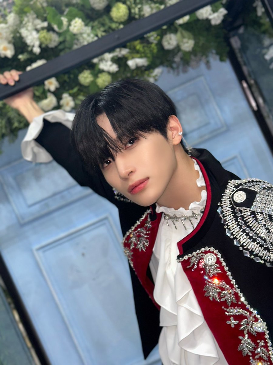 CRAVITY_twt's tweet photo. 러비티 고마워요❤️
#정모 #러비티 #크래비티
#로드투킹덤 #ROADTOKINGDOM https://t.co/7vFLcqnlsi