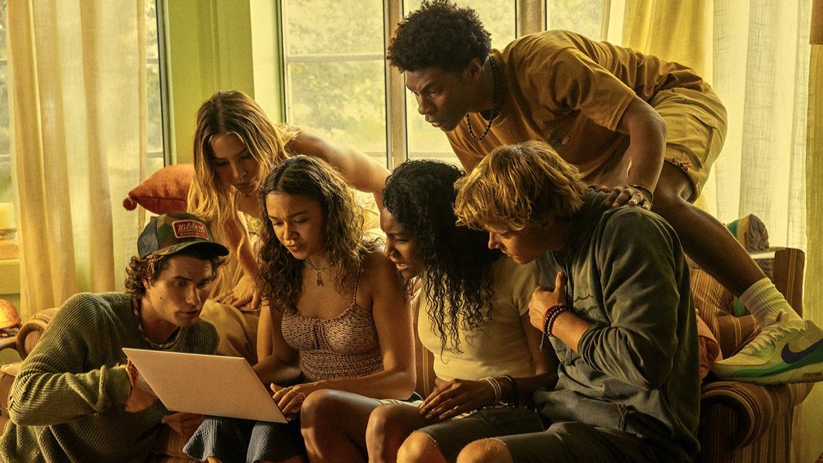 ricardoshor99's tweet photo. o que doi mais depois de ter visto o final é saber que nunca mais vamos ver eles os seis juntos, acabaram com a vibe otimista e de amizade que outer banks sempre teve #obx4 https://t.co/ydVbDEWoGn
