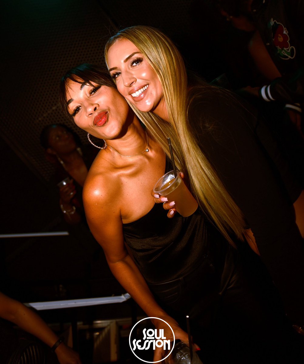 #ThrowBackThursday To Our Christmas Sessions Last Year 🤩

If You Joined Us For Last Year’s Eve B4 The Eve, Then You Know There’s No Christmas Celebration Quite Like A Soul Session Party! 🎉🔥

#SoulSessionsAreTheBestSessions