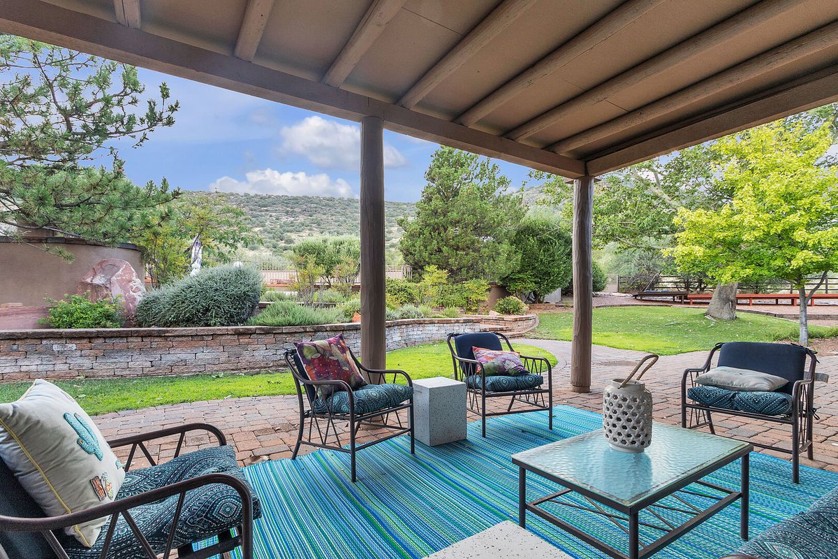 SedonaDotOrg's tweet photo. Welcome to Sedona Castle Rock! 🏞️ Nestled in the beautiful Village of Oak Creek, this stunning retreat offers the perfect blend of luxury and nature. 

4 Bed
3 Bath
Sleeps 10

https://t.co/HkAUB20A4e

#SedonaCastleRock #VillageOfOakCreek #LuxuryRetreat #RedRockViews #SedonaStay https://t.co/IVKtHmS6yz