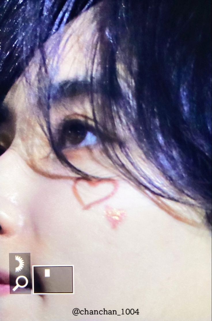 svteenwrld's tweet photo. little jeonghan details i love you. https://t.co/6KisFY9ZYr