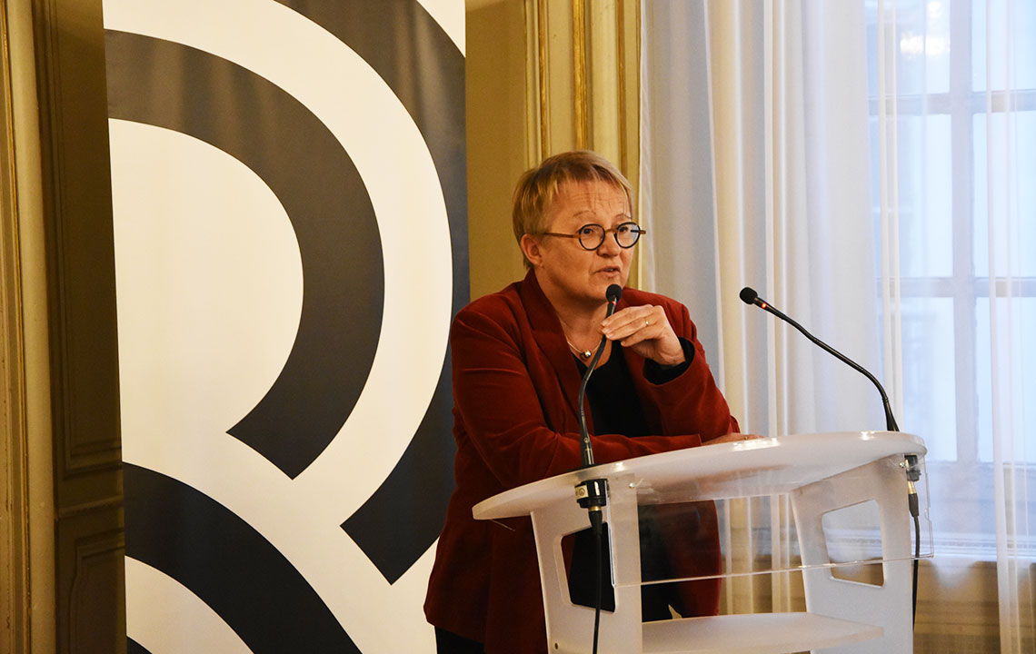 nathalieappere's tweet photo. Merci aux 40 agents de notre collectivité engagés volontairement dans le dispositif de médiation municipale. Après une formation, ils ont pu participer à informer les habitants sur les règles de vie commune, en déambulant en soirée ou en week-end partout dans #Rennes. https://t.co/twzXhy21pZ
