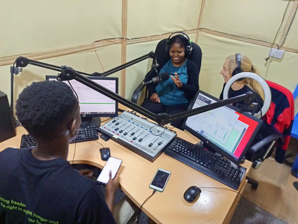 Liz_Kimani's tweet image. An amazing day it was! In 3 different places physically, even with a change of clothes to suit purpose! 

Early morning as a panelist at the #AgroecologySymposiumKe organized by @PelumKenya w/ @aphrc. Then on studio at @koch_fm, then at #Plot10 w/ @SautiZetu254 Korogocho. 

At