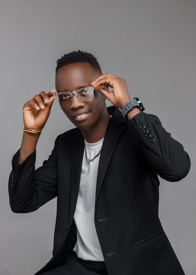 McJesseUg's tweet image. Happybirthday To You brother, More Years of shining, Thanks for every kind of support You have Always given me Since day one, You welcomed me and accepted me as family (mixvibes Ent),May God bless you in More Folds. HAPPYBIRTHDAY BRUNO KHATA  #PeaceloveUnity